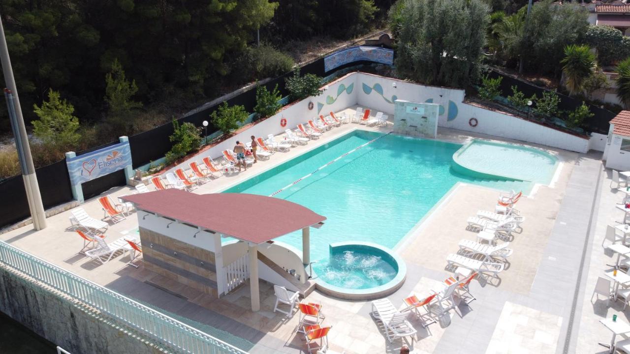 Villaggio Elisena Весте Екстериор снимка