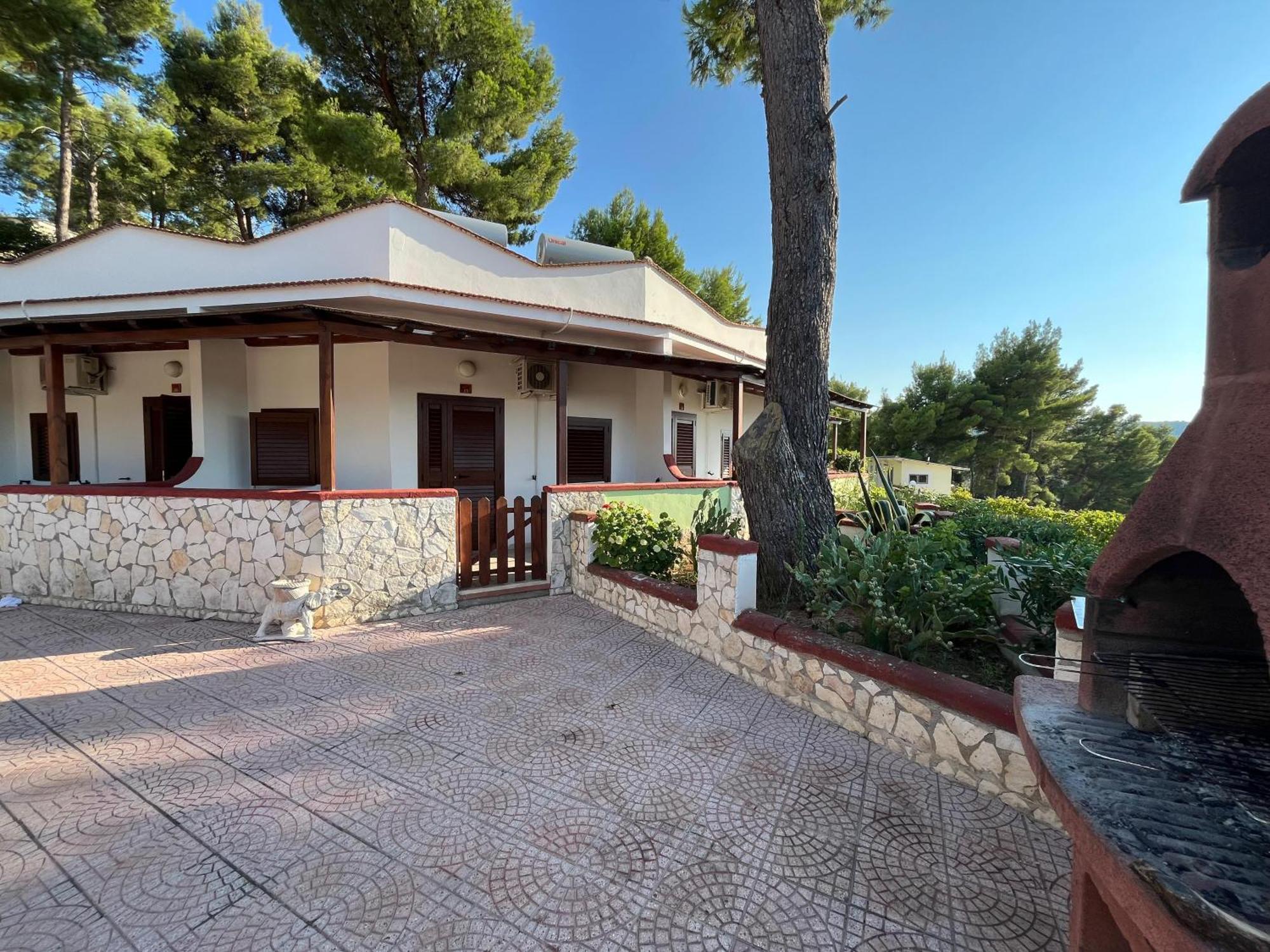 Villaggio Elisena Весте Екстериор снимка