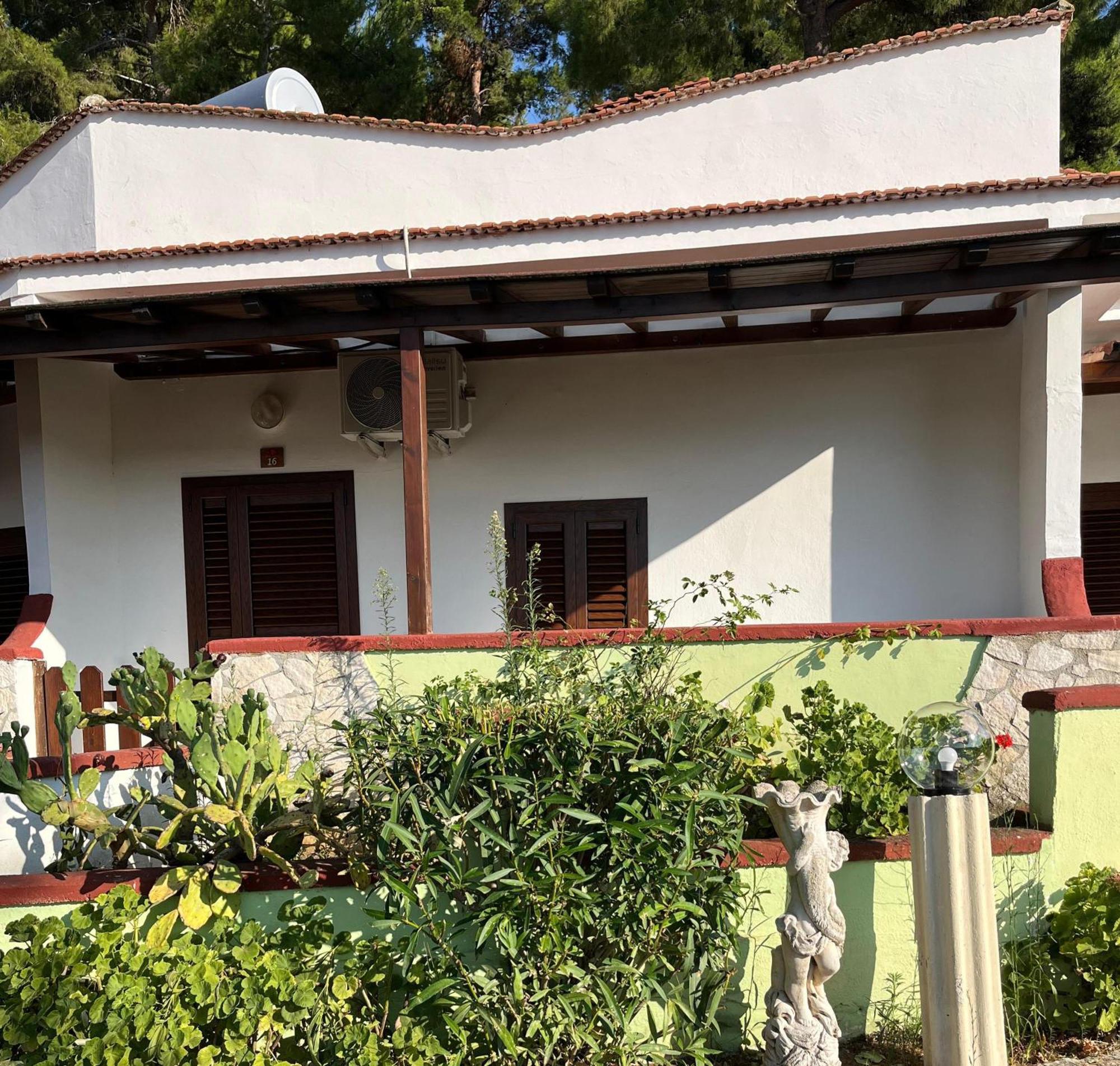 Villaggio Elisena Весте Екстериор снимка