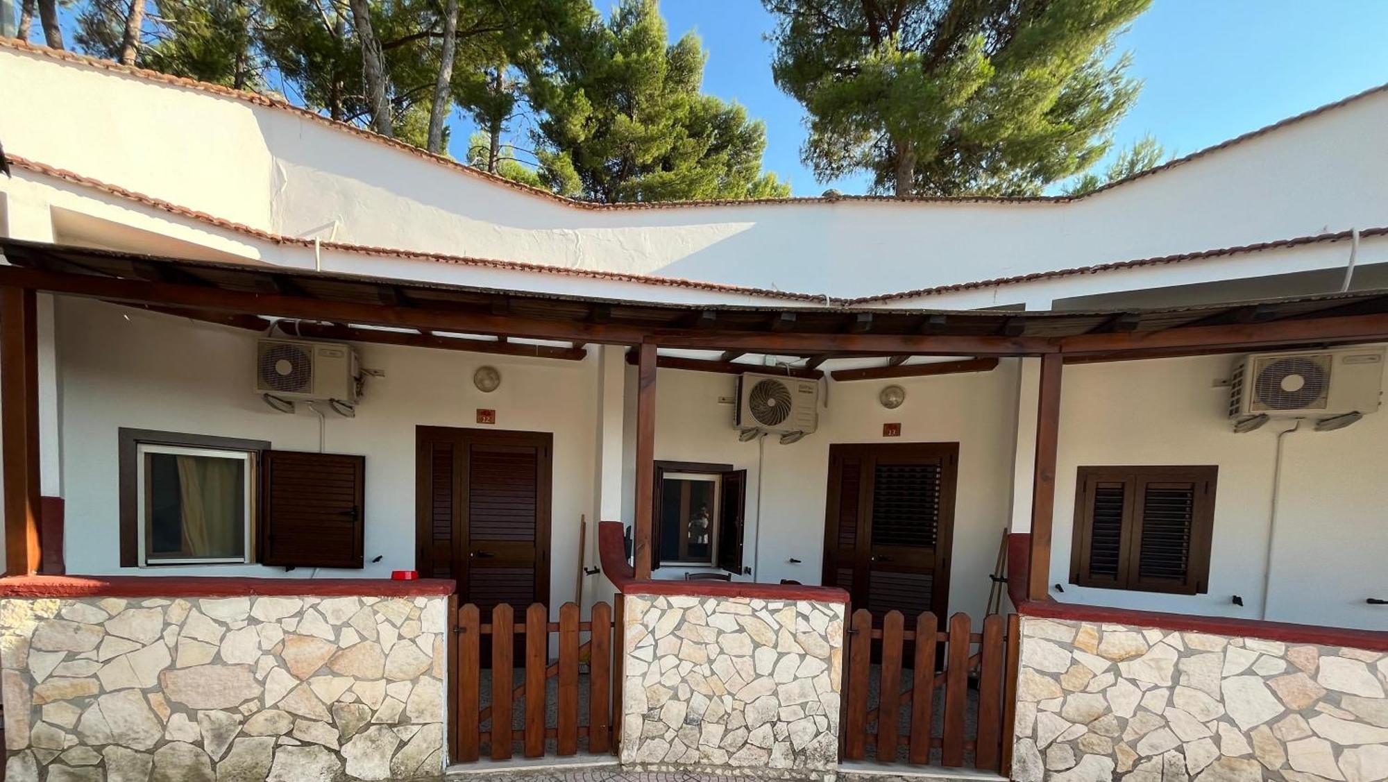 Villaggio Elisena Весте Екстериор снимка