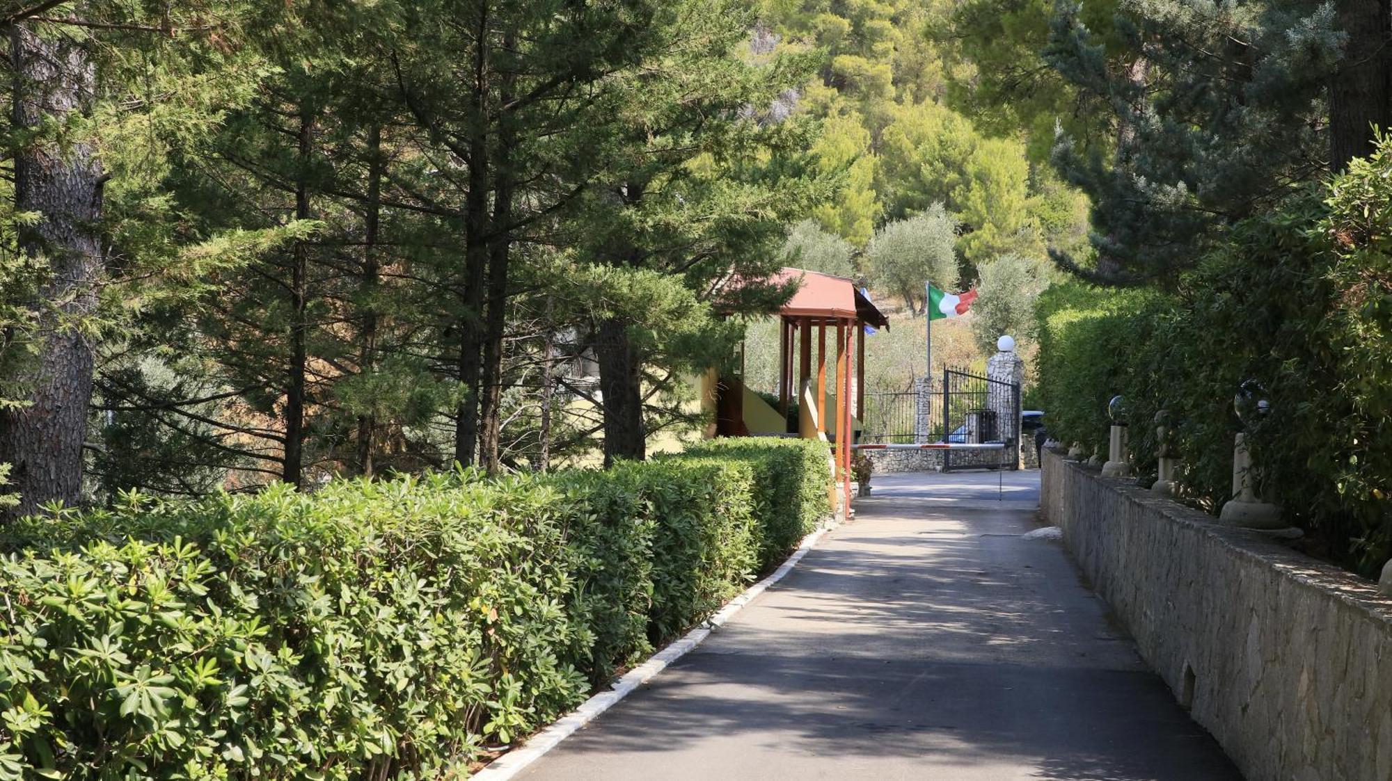 Villaggio Elisena Весте Екстериор снимка