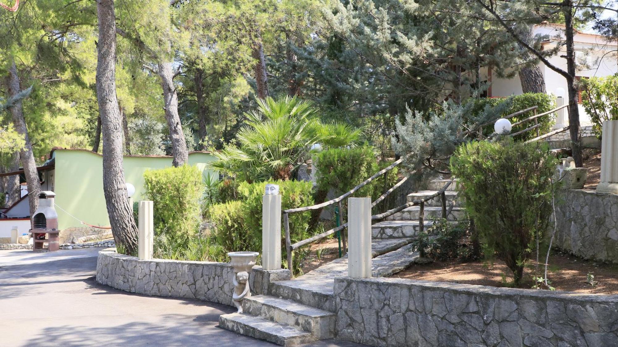 Villaggio Elisena Весте Екстериор снимка