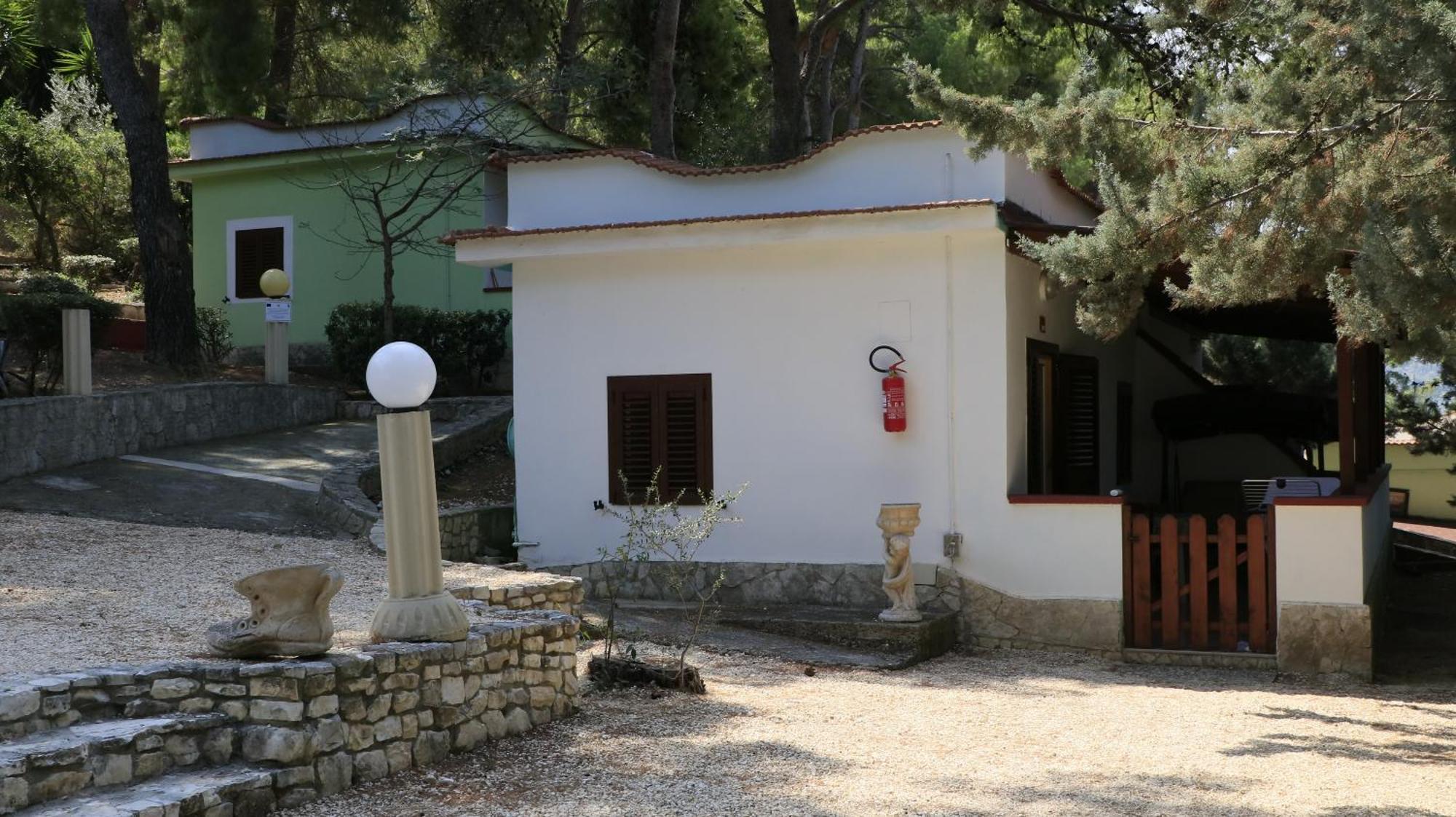 Villaggio Elisena Весте Екстериор снимка
